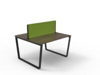 Czarne metalowe trapezowe nogi do kwadratowego stołu z ciemnym blatem i zieloną ścianką B100 B-Group