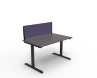 Czarne metalowe proste nogi do stołu z ciemnym blatem i fioletową ścianką B30 B-Group