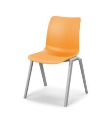 Pomarańczowe krzesło biurowe z szarymi nogami po skosie od przodu coworker B-Group