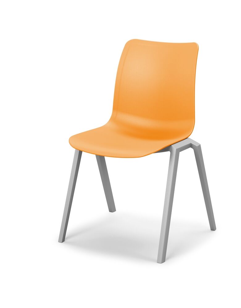 Pomarańczowe krzesło biurowe z szarymi nogami po skosie od przodu coworker B-Group