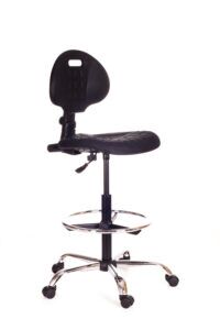 Czarne krzesło laboratoryjne z regulacją po skosie od przodu B-Group