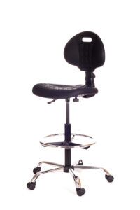 Czarne krzesło laboratoryjne z regulacją po skosie od przodu B-Group