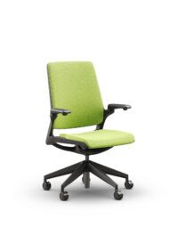 Czarny fotel biurowy z zielonym siedzeniem Ob smart - widoczny po skosie od przodu zdjęcie 5