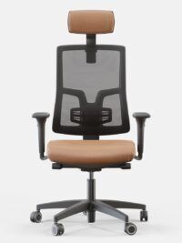 Czarny fotel biurowy z brązowym obiciem z zagłówkiem - od przodu